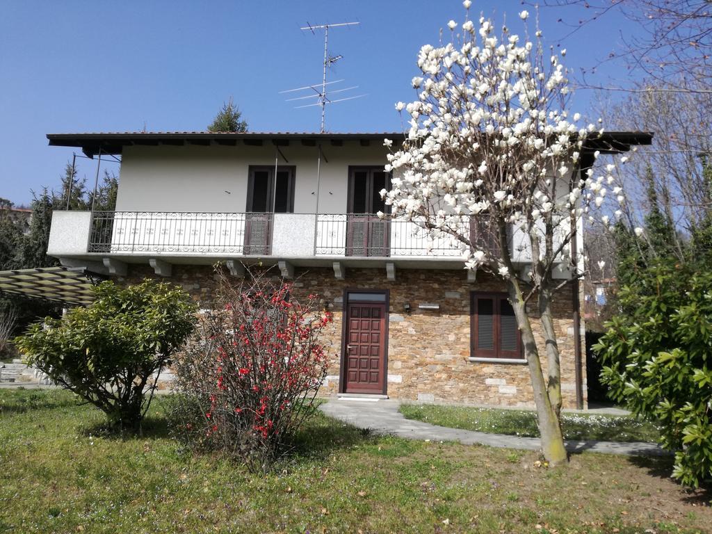 Вилла Casale Cadeloro Nebbiuno Экстерьер фото