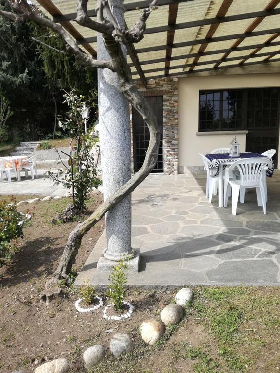 Вилла Casale Cadeloro Nebbiuno Экстерьер фото